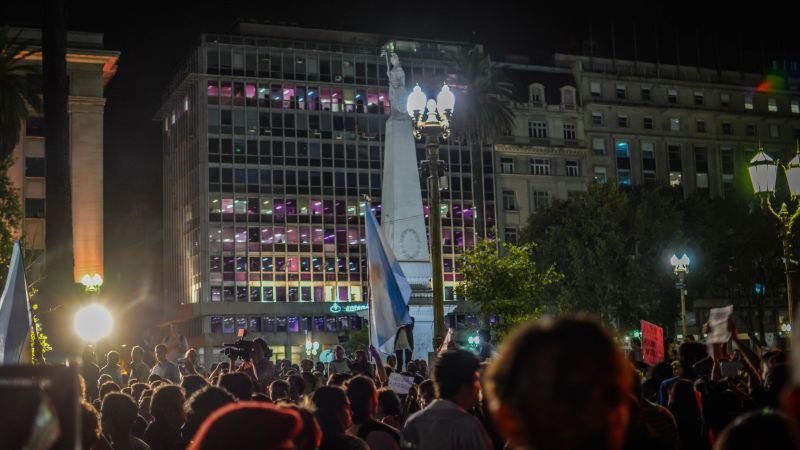 Argentines Protest Prosecutor S Death Cnn