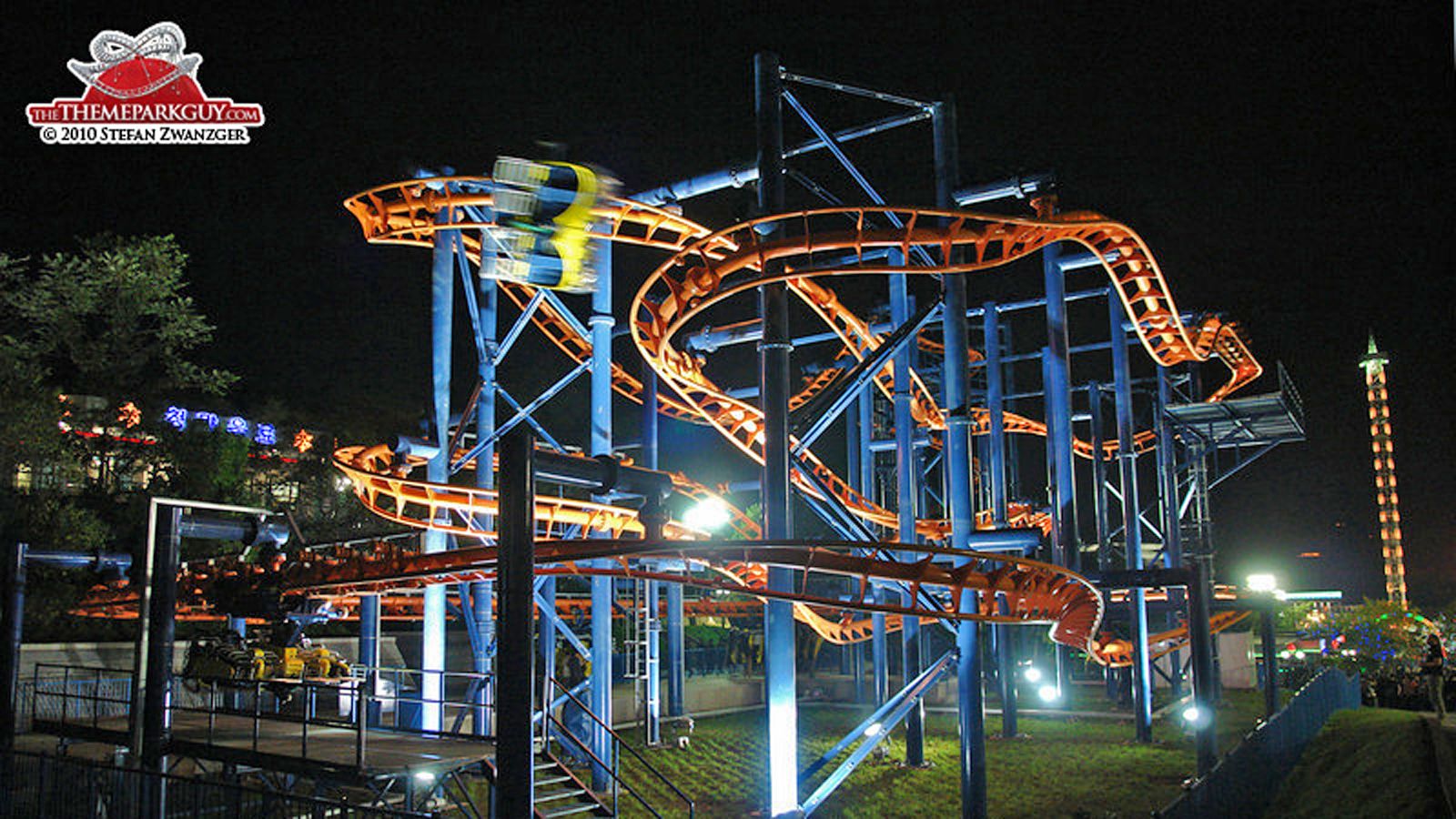 theme park rides at night