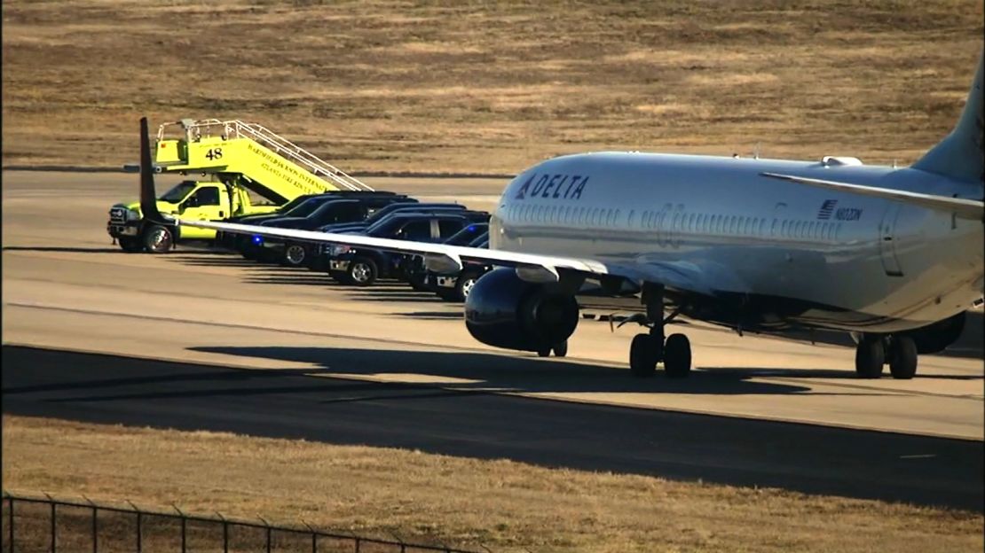 Fighters escort 2 passenger planes after bomb threats | CNN