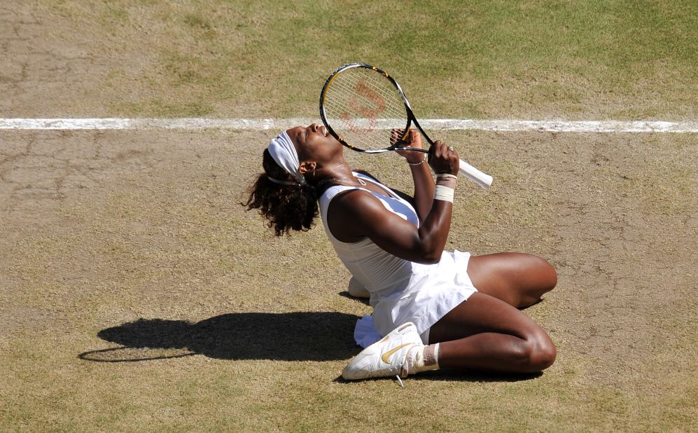 That year, Serena beat Venus 7-6 (7/3) 6-2 in the final at the All England Club.