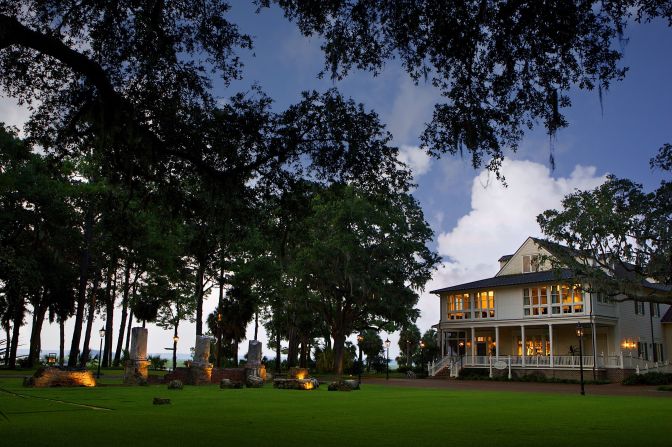 Enjoy the natural beauty of South Carolina's Lowcountry at the Inn at Palmetto Bluff, a Montage Resort. 