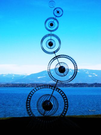 "TWIST #1" is 3 meters tall and built from stainless steel.