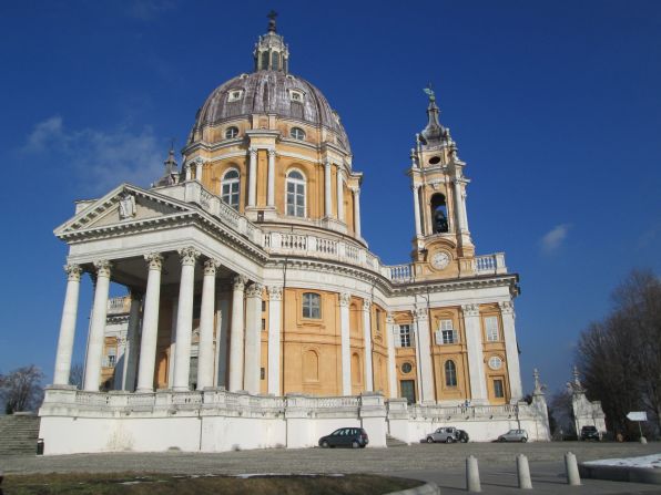 On May 4 1949, Erbstein -- who returned to Italy after the war -- lost his life in an plane crash which killed all on board including the players of his Torino side. The plane plummeted into the Superga hillside next to the basilica near Turin.