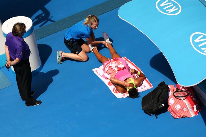 Keys -- who had never before played in a grand slam quarterfinal -- won despite taking a medical timeout for a thigh injury.
