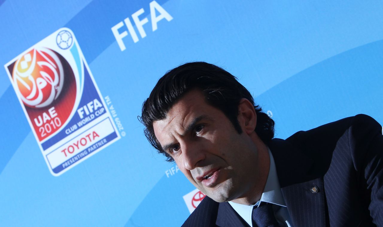 Luis Figo, the former Barcelona and Real Madrid star, has announced his intention to challenge Sepp Blatter for the FIFA presidency.