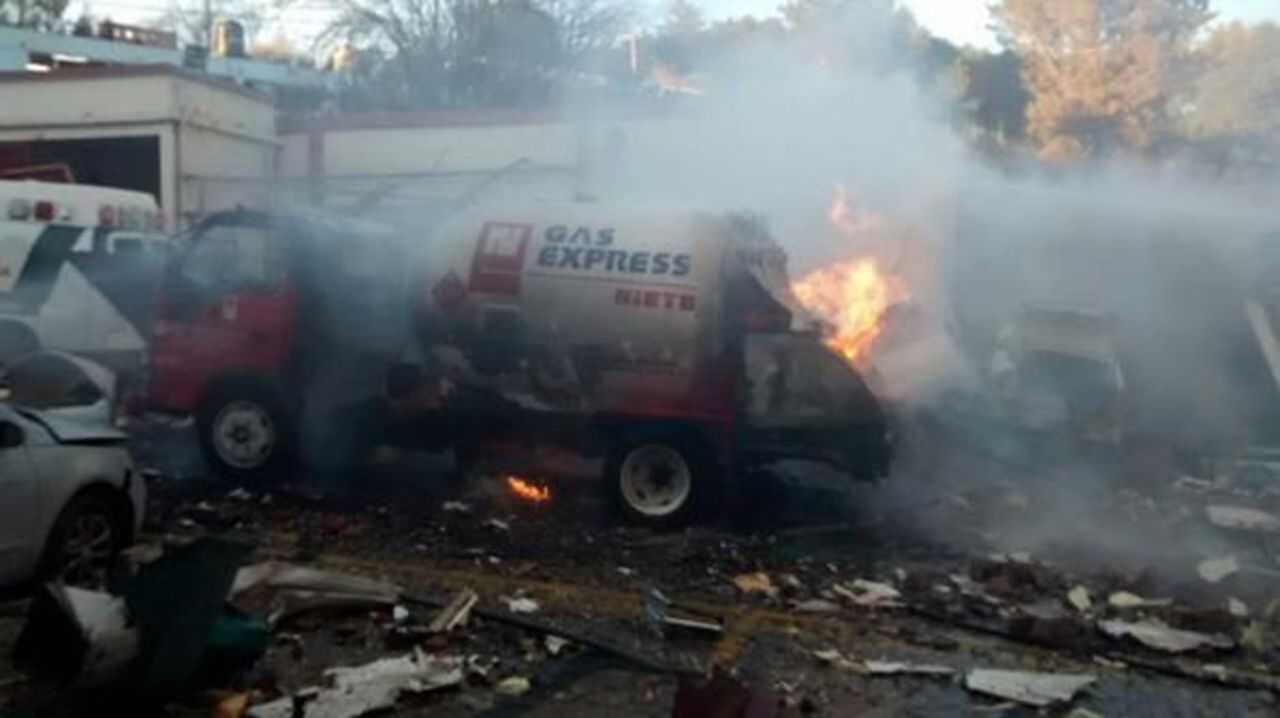 La explosión provocó el derrumbe del hospital infantil.