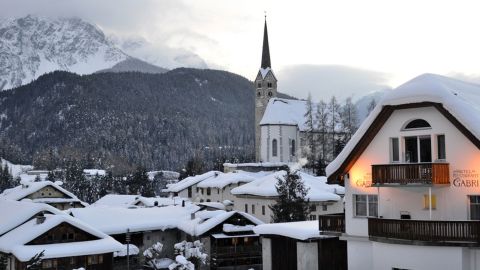 The village of Scuol barely sees any sunshine in winter.