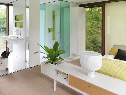 ¿Te gustaría tener una casa vacacional que puedas dejar en cualquier lugar del mundo? Las cajas prefabricadas tienen un costo inicial de aproximadamente de 120.000 dólares.