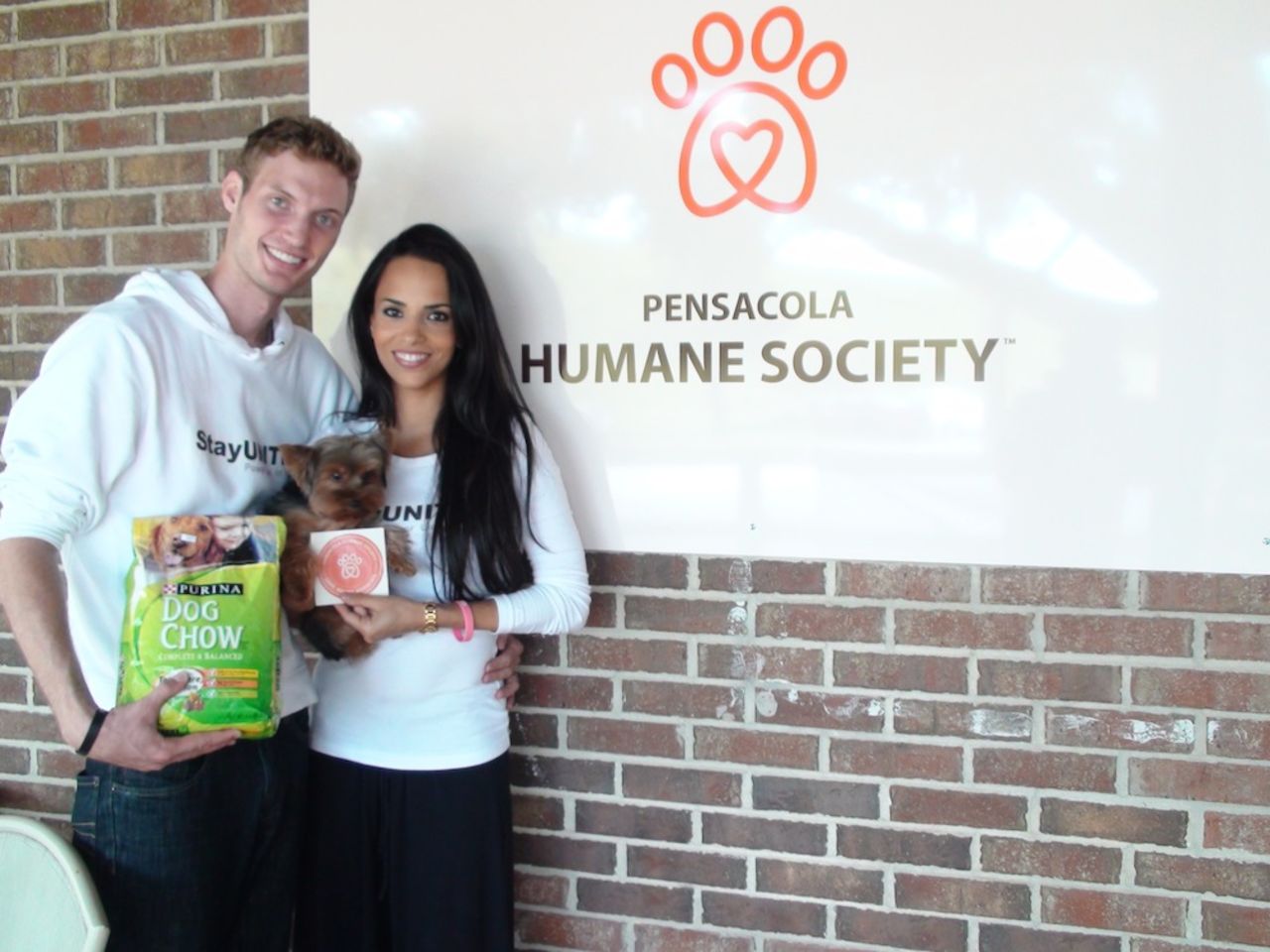 In Florida, the Svenssons made a donation to the Pensacola Humane Society and also spent time at an animal hospital.  