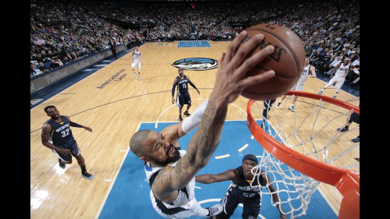 Dallas' Tyson Chandler dunks against the Memphis Grizzlies during an NBA game played Tuesday, January 27, in Dallas.