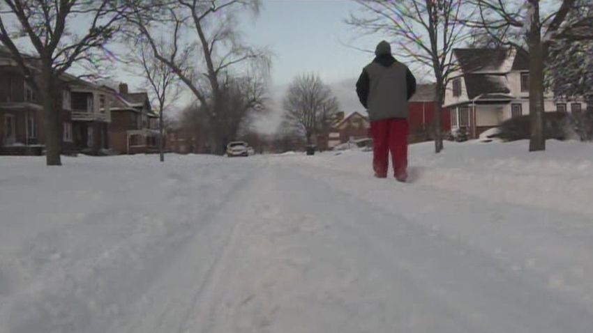 dnt detroit man walks 21 miles to work _00001609.jpg