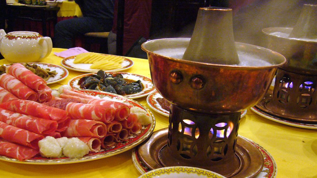 A reminder of Mongolian nomads, heavy and hearty lamb hot pot is hugely popular, especially in the north during the bitterly cold winter. 