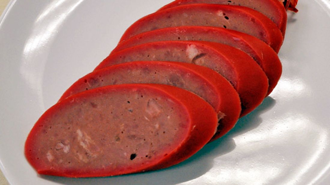 Smoked Harbin red sausage evolved from Lithuanian sausages. Its texture is more tender than salami, firmer than an American hotdog and drier than cooked British sausages.
