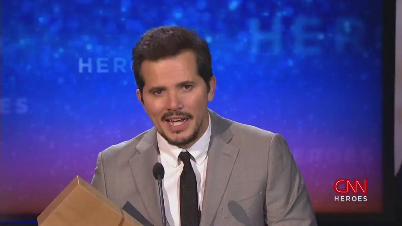 cnnheroes romero fuentes 2014 tribute excerpt_00042011.jpg