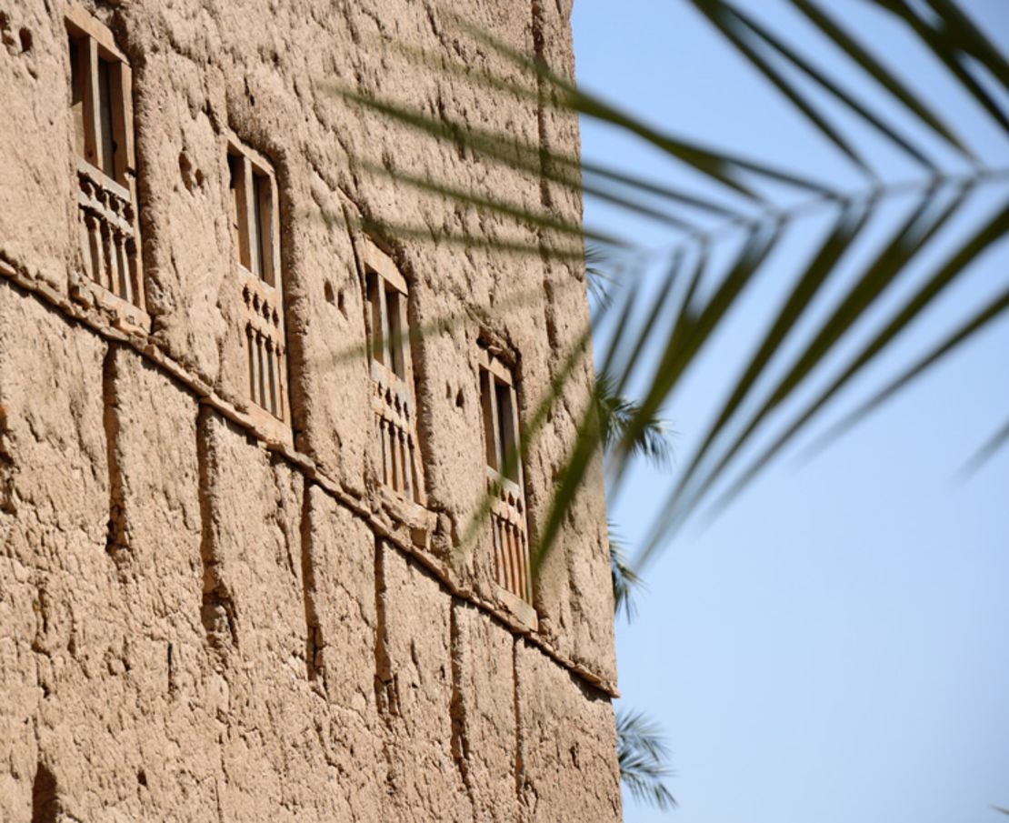 Much of Birkat al Mawz has been abandoned, but some locals remain.