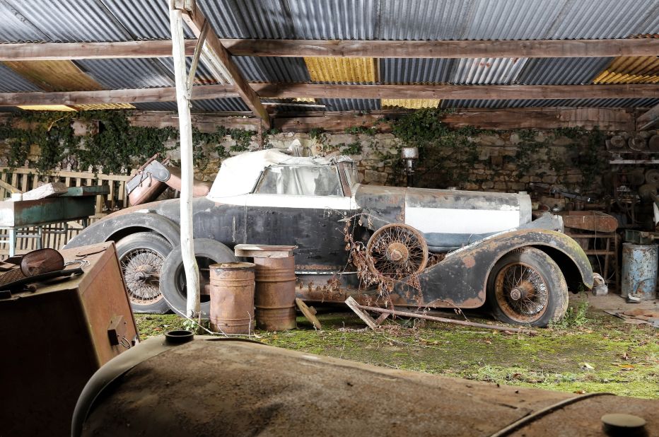 This Hispano Suiza H6B cabriolet had begun to collapse under the weight of the years.