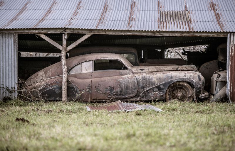 Classic cars abandoned for decades in French barn valued at 20