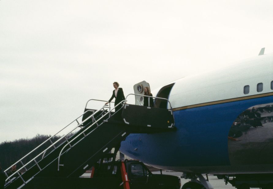 Air Force 3: Inside the military jet that Hillary Clinton took to the  Middle East