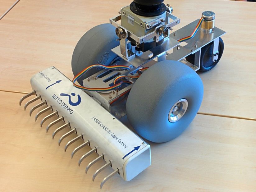 The prongs on the rake can be controlled individually, allowing the lines the BeachBot draws to vary from two inches to 15 inches.