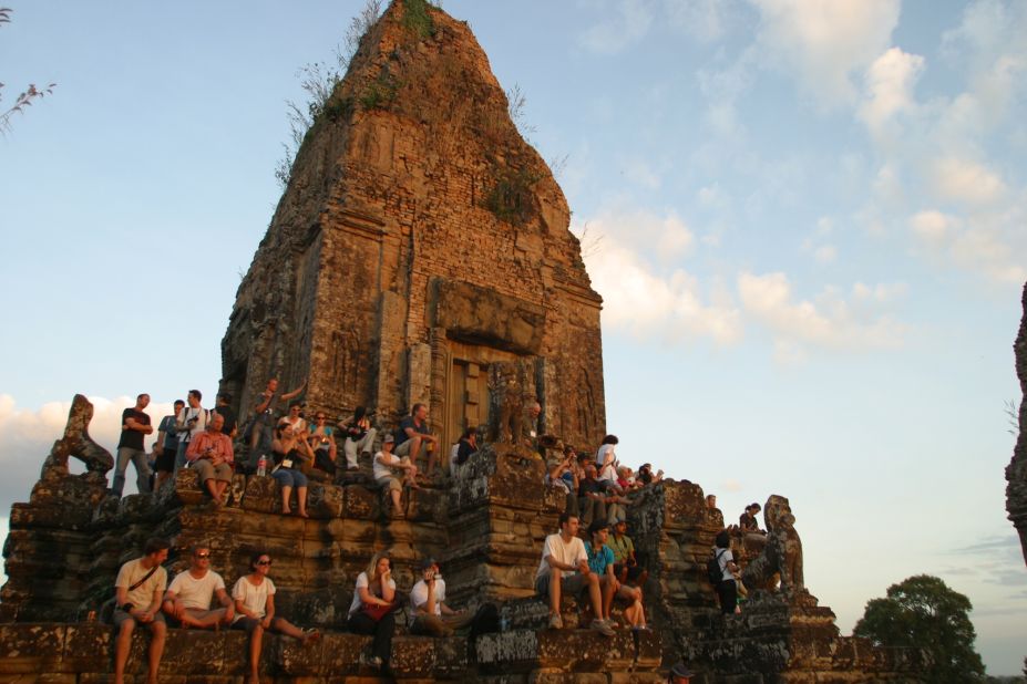 In an effort to help tourists avoid sunset scenes like this, website Angkorsunsets.com, set up by the Cambodian authorities, offers suggested alternatives. 