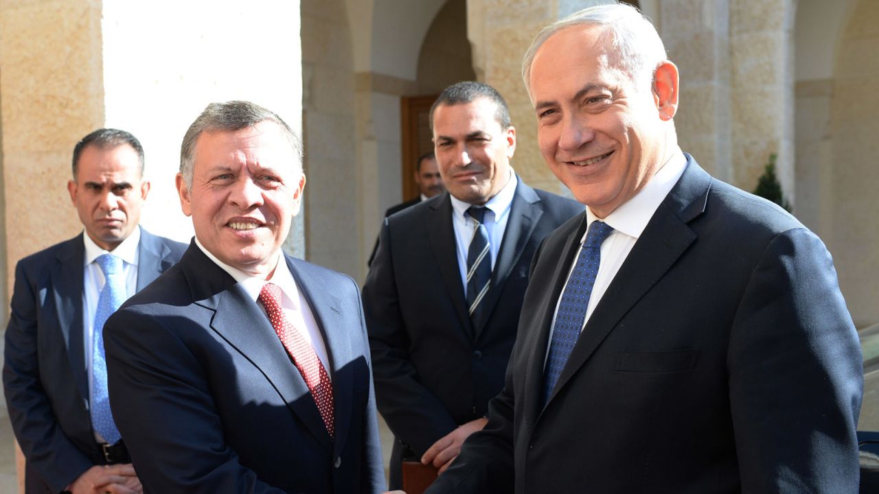 Prime Minister Benjamin Netanyahu meets Jordan's King Abdullah II , during a visit to Amman on Jan 16, 2014 in Amman, Jordan. 