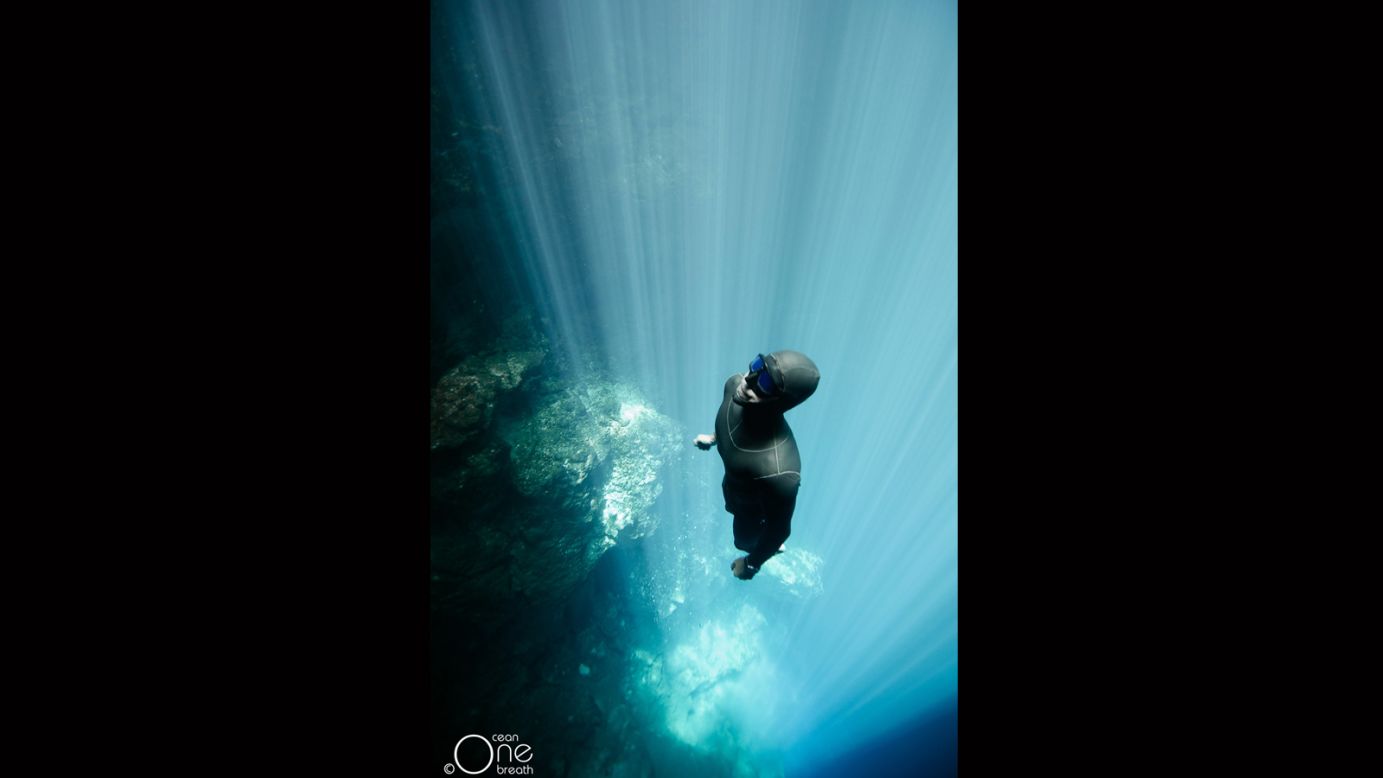 Eusebio, originally from Bilbao in northern Spain, has spent years educating thousands of freediving fans about the sport. A three-time national record holder back home, he continues to push himself further in the field and is one of the few people able to dive beyond 100 meters. Not content with personal records, last September the couple set a world record together in a<a href="http://www.oneoceanonebreath.com/freediving-adventure-blog/freediving-world-record-tandem-variable-weight" target="_blank" target="_blank"> Tandem Variable Weight dive to a depth of 100 meters.</a><br /><br />Maximum depths in the gulf of Thailand, where the pair are based, are only about 45-48 meters and so in recent years, the couple have begun traveling internationally, seeking deeper waters. "We travel around the world such as the Caribbean or the Mediterranean and seek depth. We were recently in Roatan (Honduras)," says Christina. 