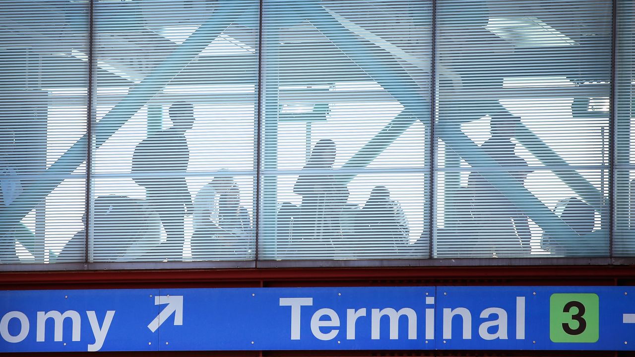 <strong>7. Chicago O'Hare International Airport</strong> dropped two spots to land in seventh place with nearly 70 million passengers. But the airport came out on top of the list of aircraft movements.