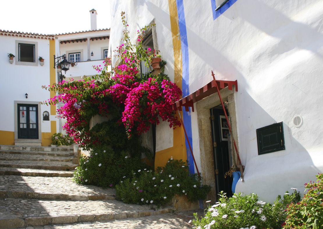 Hints of cherry and medieval stonework? Must be Obidos.