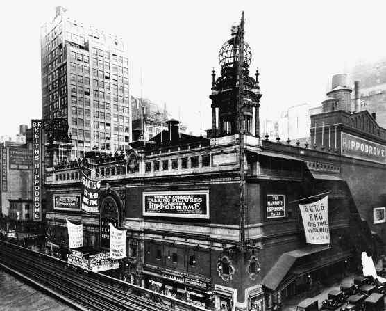 The New York Hippodrome was the largest theater in the world when it opened in 1905. The attraction lured the biggest acts of the day such as Harry Houdini and the "Jumbo" musical.