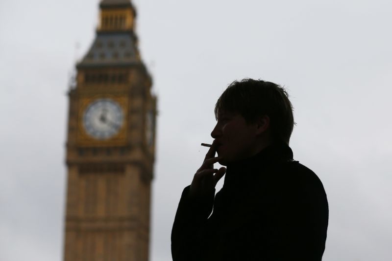 No smoking if the kids are in the car, says England | CNN