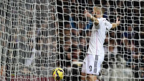 Karim Benzema celebrates after scoring during the Spanish league football match betweeen Real Madrid and Deportivo de la Coruna.