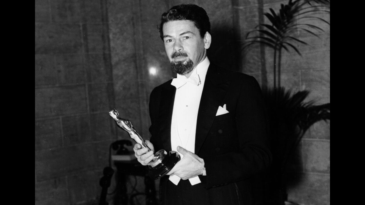 <strong>Paul Muni (1937):</strong> After two earlier best actor nominations, Paul Muni finally won for the title role in "The Story of Louis Pasteur," the first of several biographical films he made at Warner Bros. 