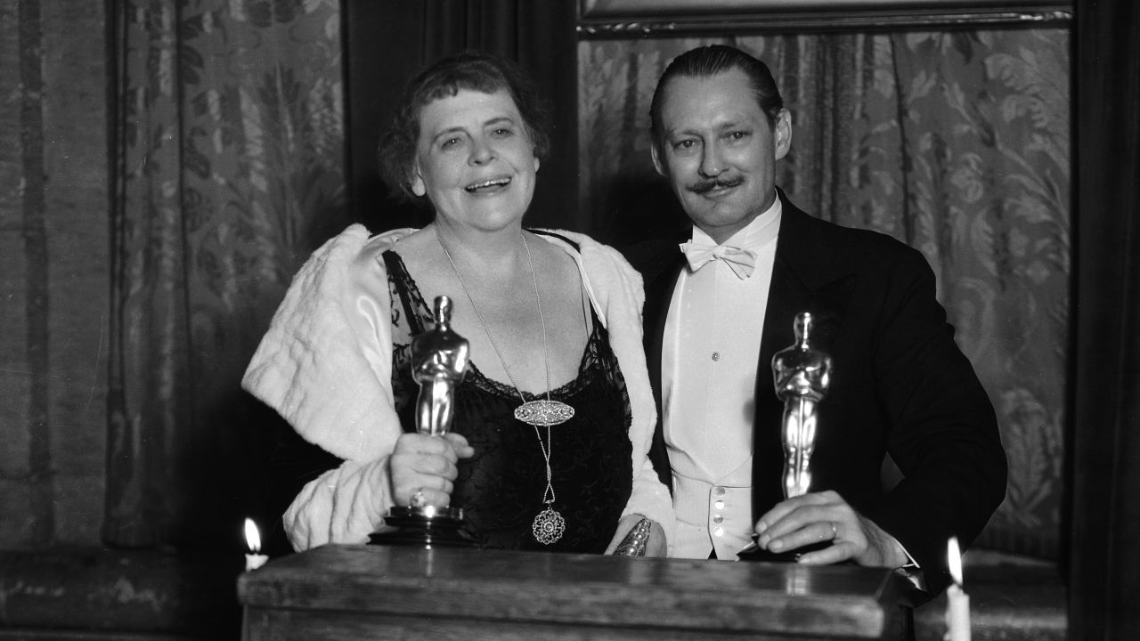 <strong>Lionel Barrymore (1931):</strong> Lionel Barrymore, here with "Min and Bill" best actress winner Marie Dressler, won the best actor Oscar for his work in "A Free Soul." Barrymore played an alcoholic lawyer whose daughter gets involved with a mobster he helped go free. 