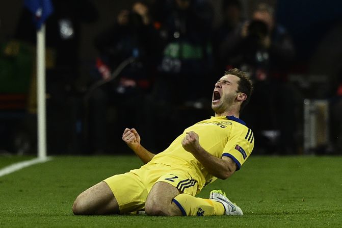 Chelsea had failed to mount a meaningful attack in the opening 30 minutes but it found a way through when Branislav Ivanovic headed home from close range.