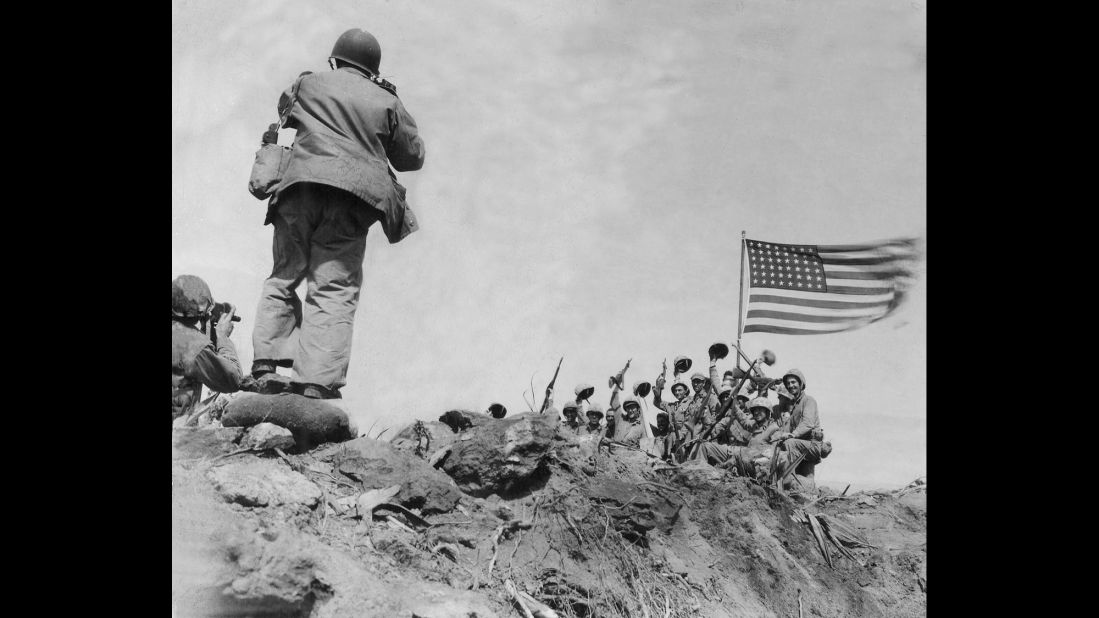 Was this iconic World War II photo staged? Here's the heroic true story.