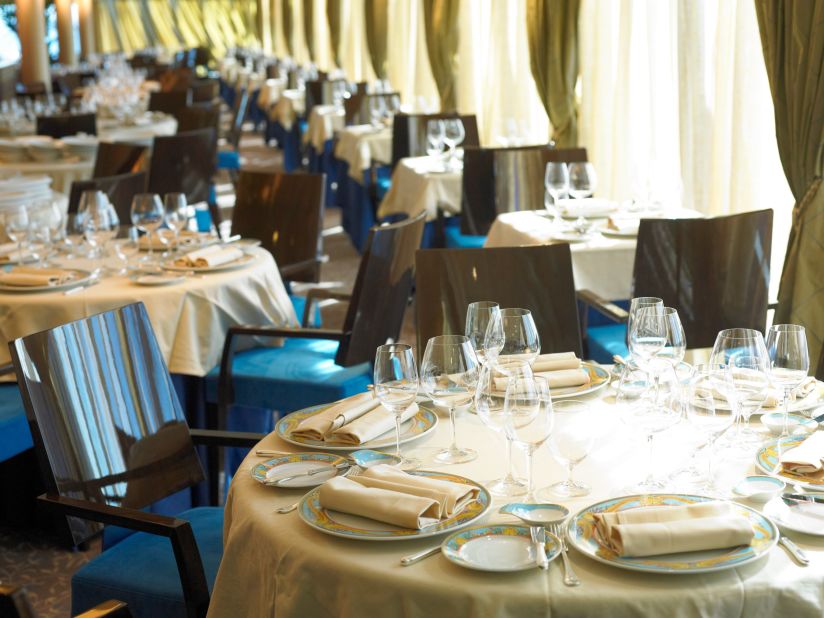 The Oceania Riviera won awards for best dining and best public rooms in the midsized ship category. 