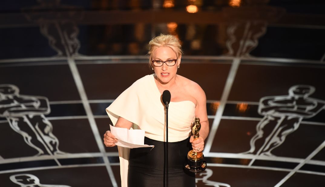 Best Supporting Actress winner Patricia Arquette took to the stage lamenting the lack of equal pay for women in America.
