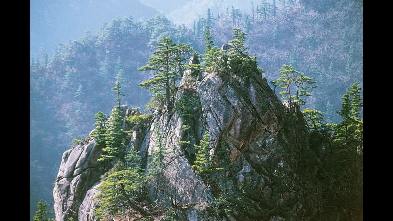 South Koreans love the mountains of <a href="index.php?page=&url=http%3A%2F%2Fenglish.knps.or.kr%2FKnp%2FSeoraksan%2FIntro%2FIntroduction.aspx" target="_blank" target="_blank">Seoraksan National Park,</a> one of the most intact natural areas in the country.