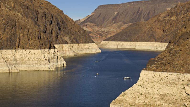 With its mix of water and desert resources, <a href="index.php?page=&url=http%3A%2F%2Fwww.nps.gov%2Flake%2Findex.htm" target="_blank" target="_blank">Lake Mead National Recreation Area</a> is an excellent spot for boating, fishing, hiking and more.