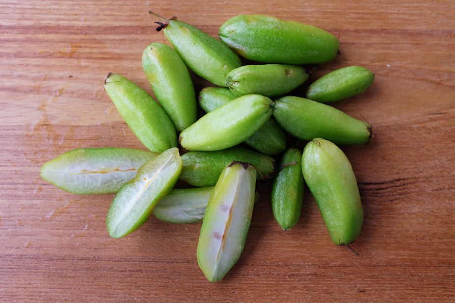 Taling pling: the texture is similar to starfruit but the taste is considerably more sour.