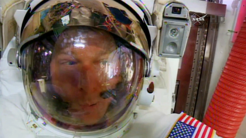 Orig Nasa Spacewalk Water In Helmet