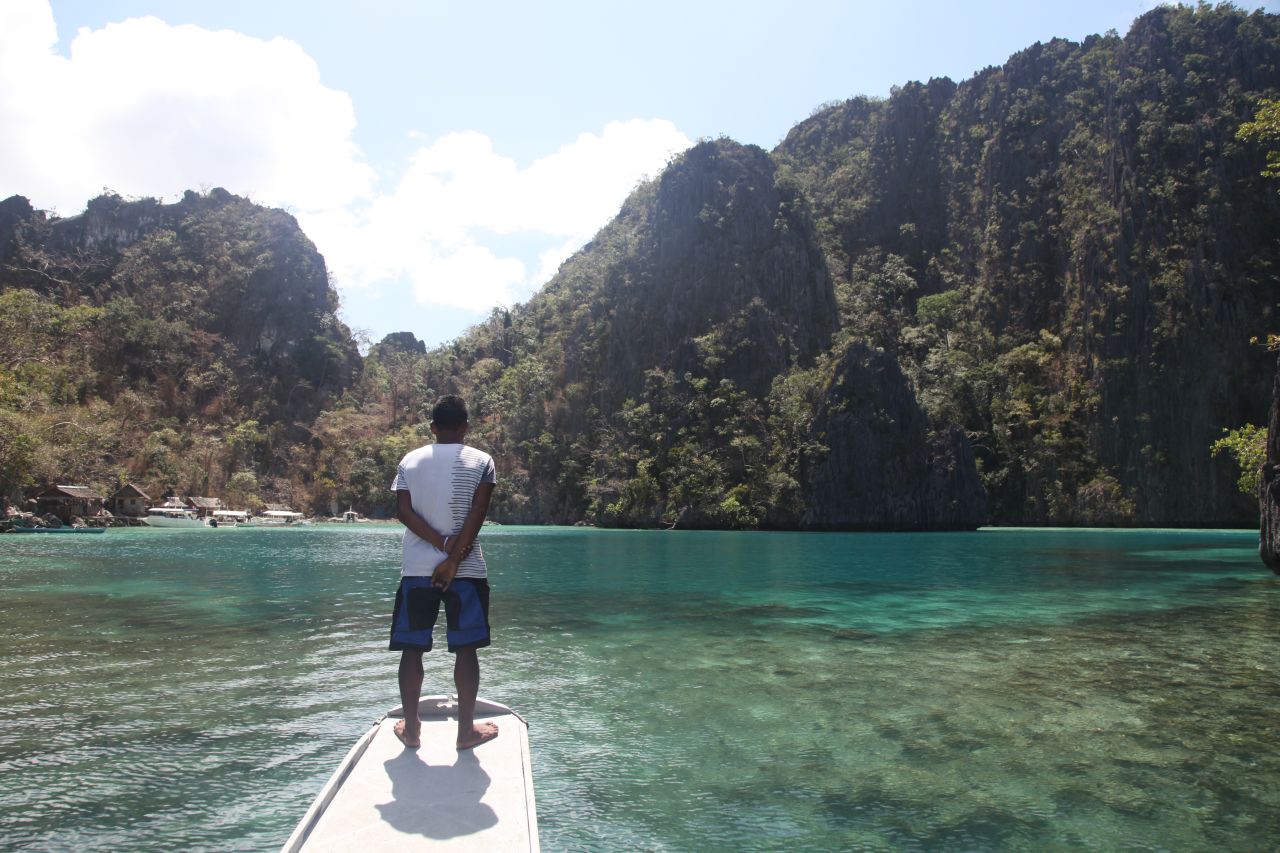 Palawan's waters are crystal clear, and the region boasts spectacular diving, including a large number of wreck sites. 