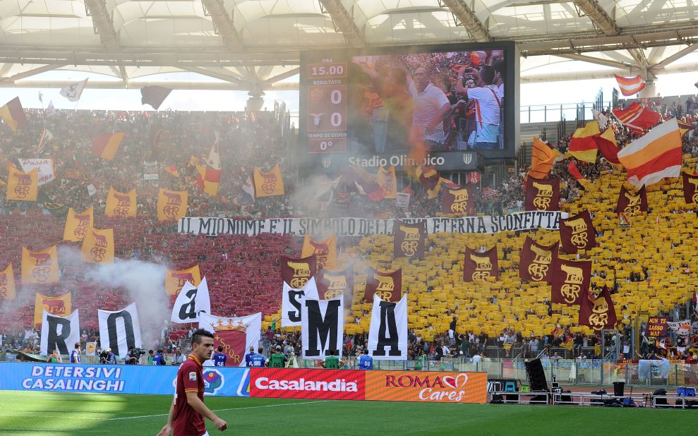 The Curva Sud houses Roma's most colorful and passionate fans. "I've been to many, many sporting events across the world," says Sean Foley, vice president of sport and media at the Raptor Group -- which is headed up by Roma's American owner James Pallotta. "There's nothing I've experienced that's like Roma."
