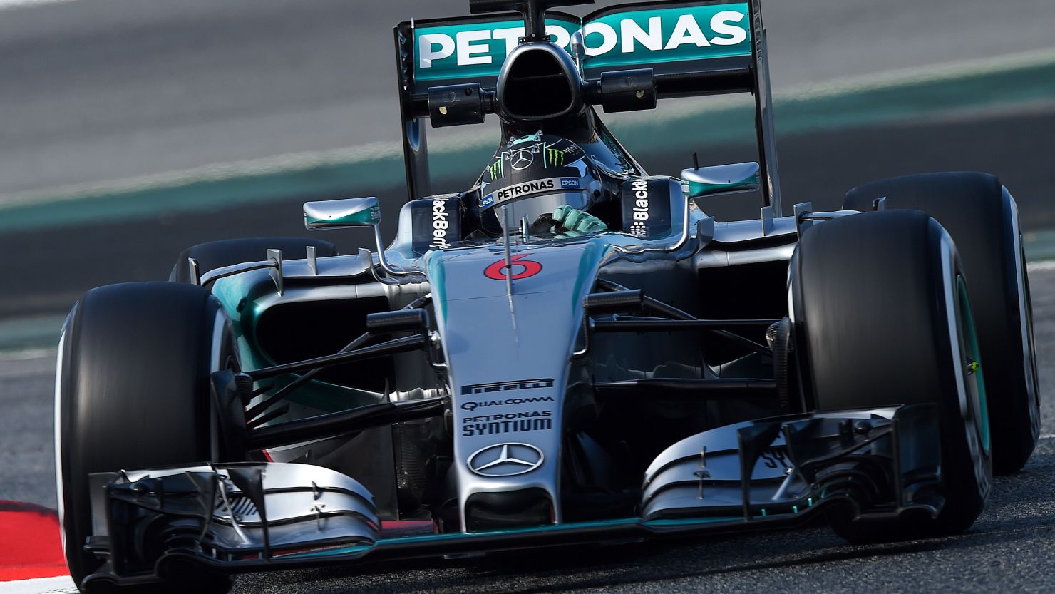 Nico Rosberg left his rivals trailing for Mercedes on the second day of F1 testing in Barcelona. 