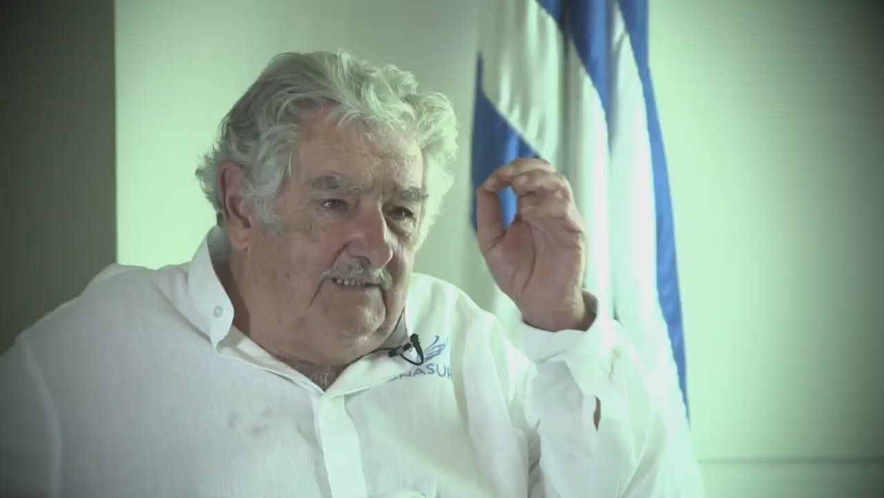 cnnee klein uruguay mujica interview_00030704.jpg