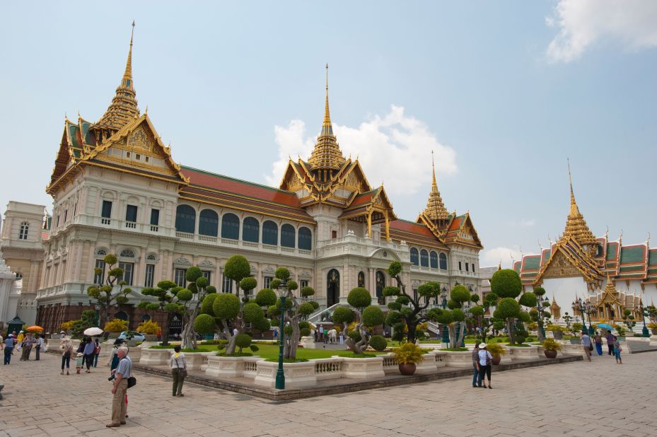 Royal offices are still used within Bangkok's Grand Palace, and state visits and royal ceremonies are held there each year. 