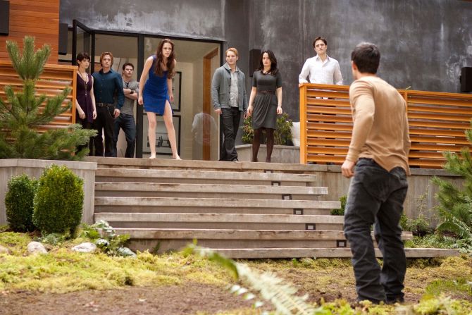 The vampire-loving masses were exposed to the height of contemporary architecture when the filmmakers behind "Twilight" chose <a target="_blank" target="_blank">Hoke House</a> to stand in for undead character Edward Cullen's family home. The home of Nike executive John Hoke in Portland, Oregon, was completed in 2007. <br />