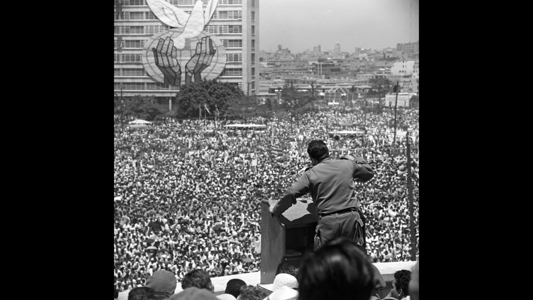 Castro addresses thousands of Cubans in Havana in 1968.