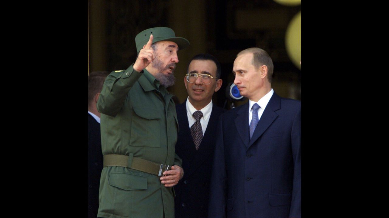 Castro welcomes Russian President Vladimir Putin to Cuba in December 2000. Putin was the first Russian President to visit Cuba since the fall of the Berlin Wall.
