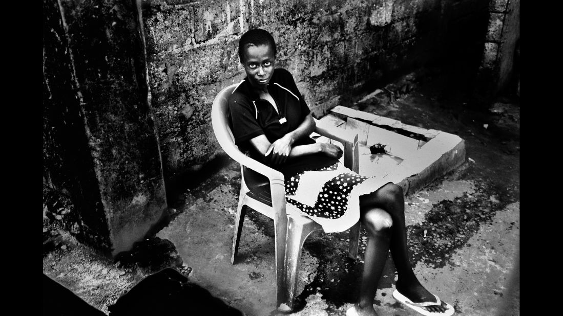 A mute woman on the streets of Barumbu.